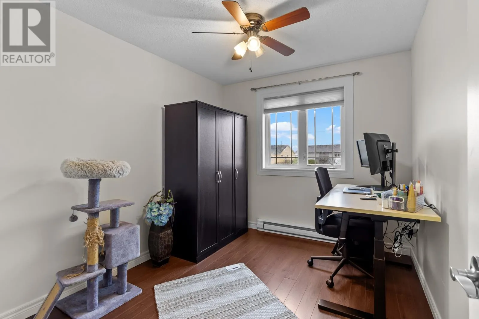 7 Aspenwood Place