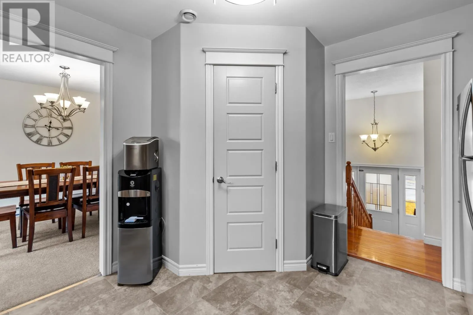 7 Aspenwood Place