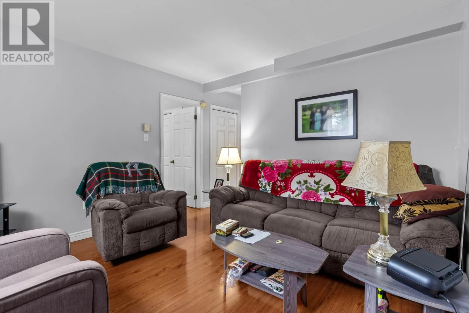 7 Aspenwood Place