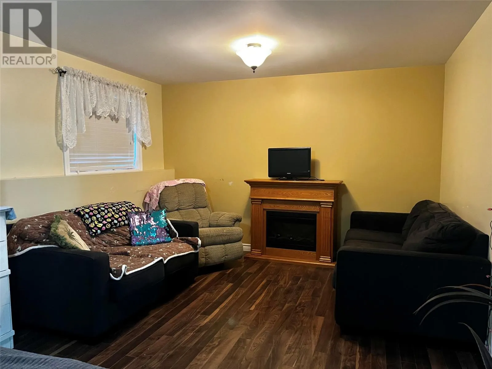 42 Joshwill Crescent