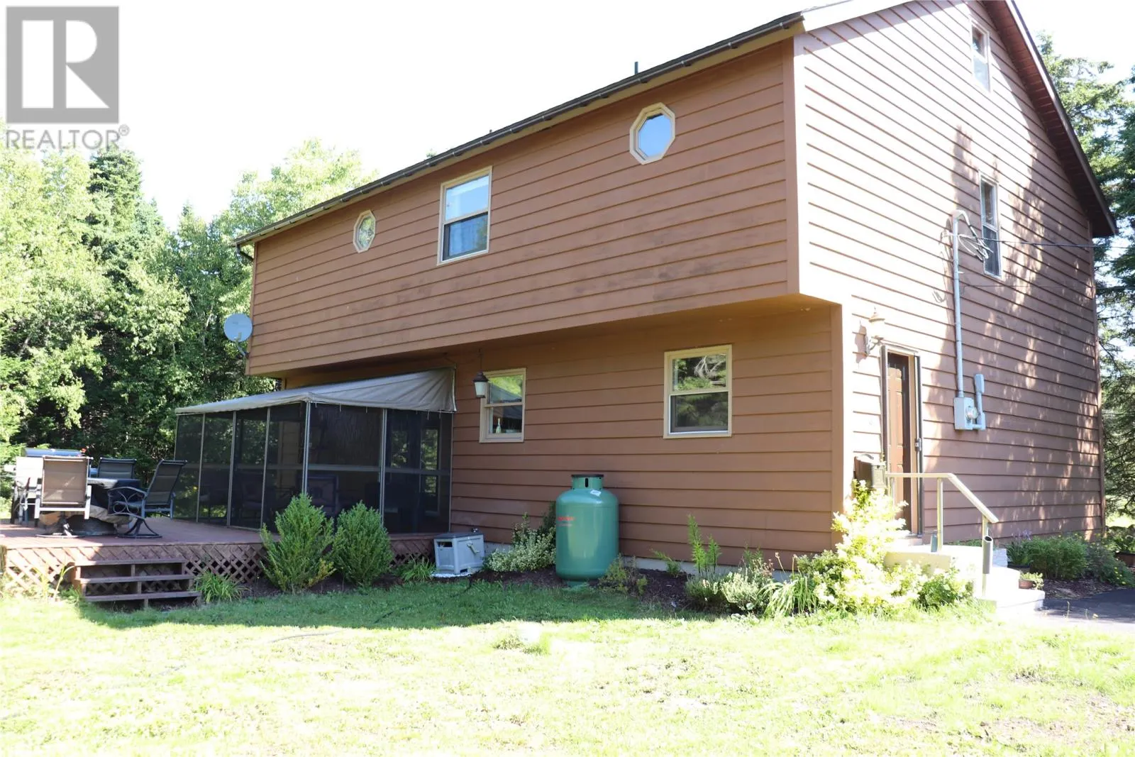 12 Spruce Drive