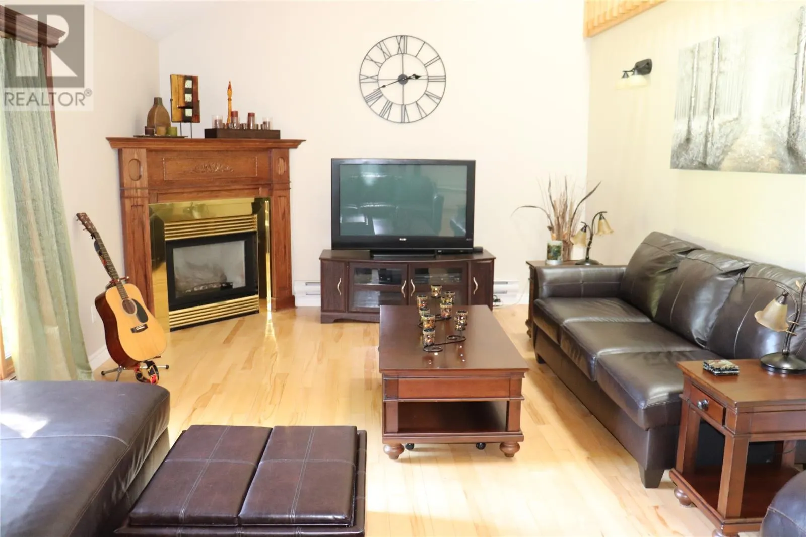 12 Spruce Drive