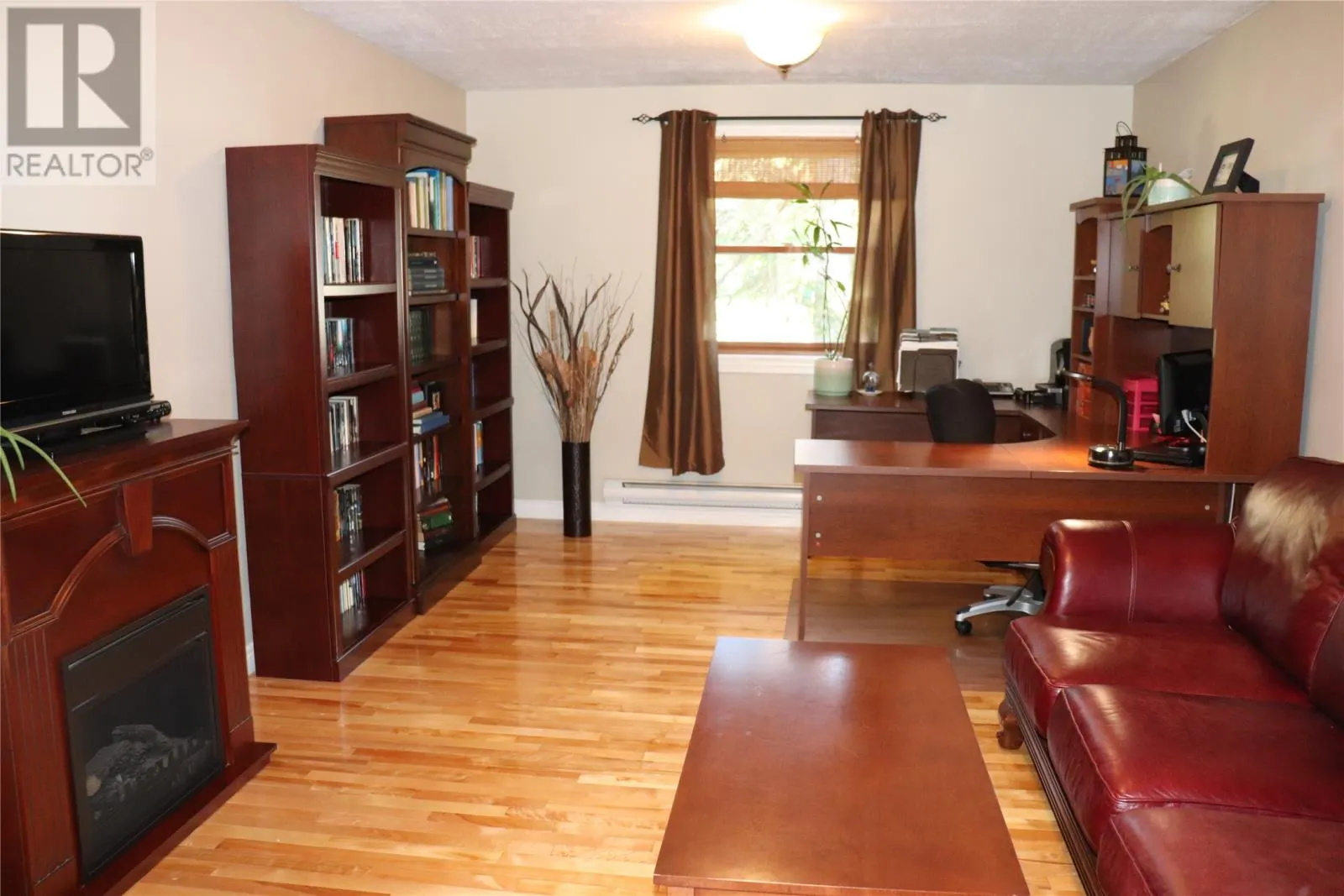 12 Spruce Drive