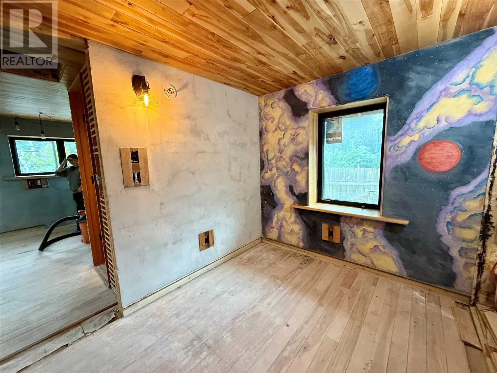 120 East Valley Road