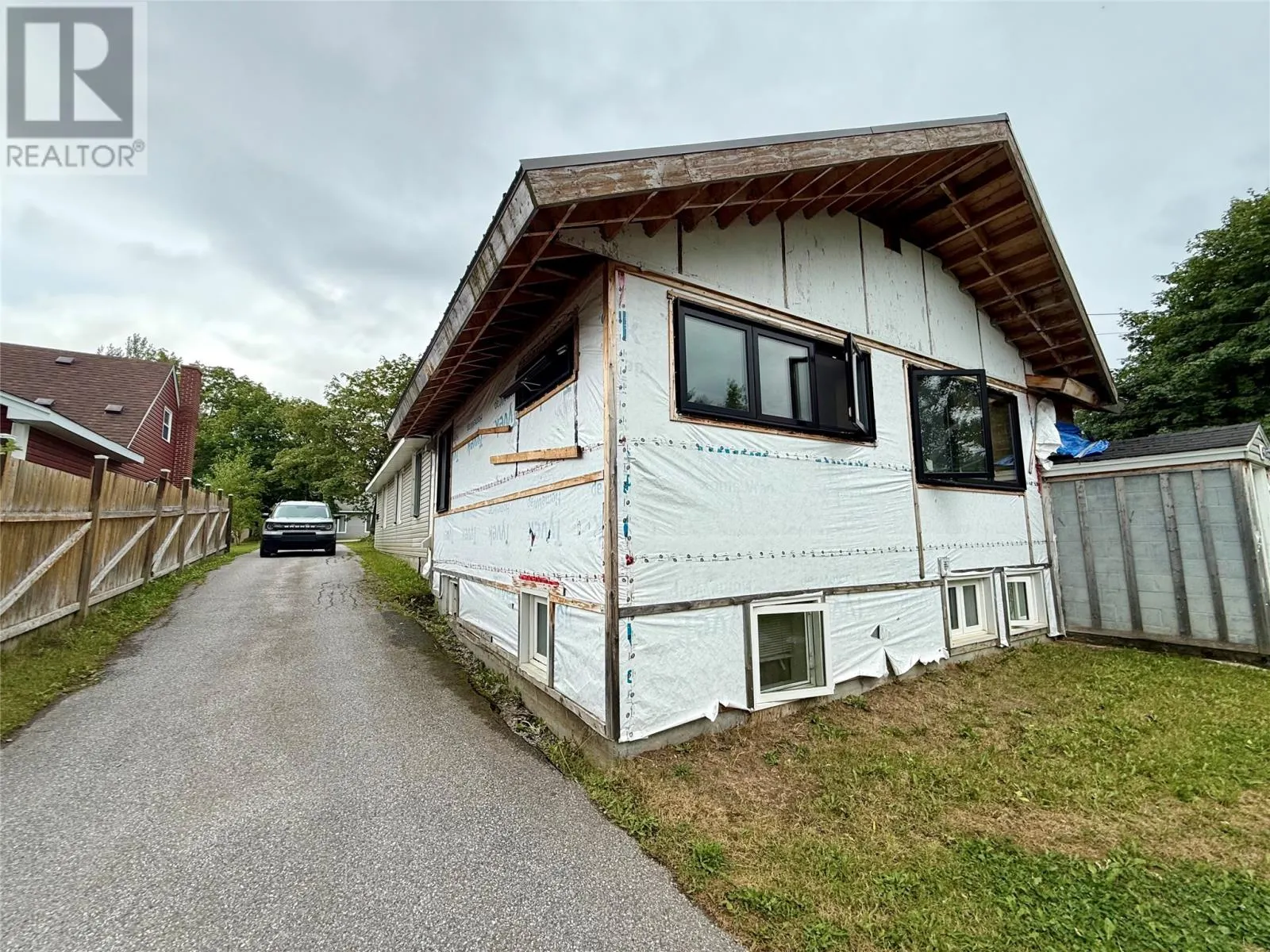 120 East Valley Road