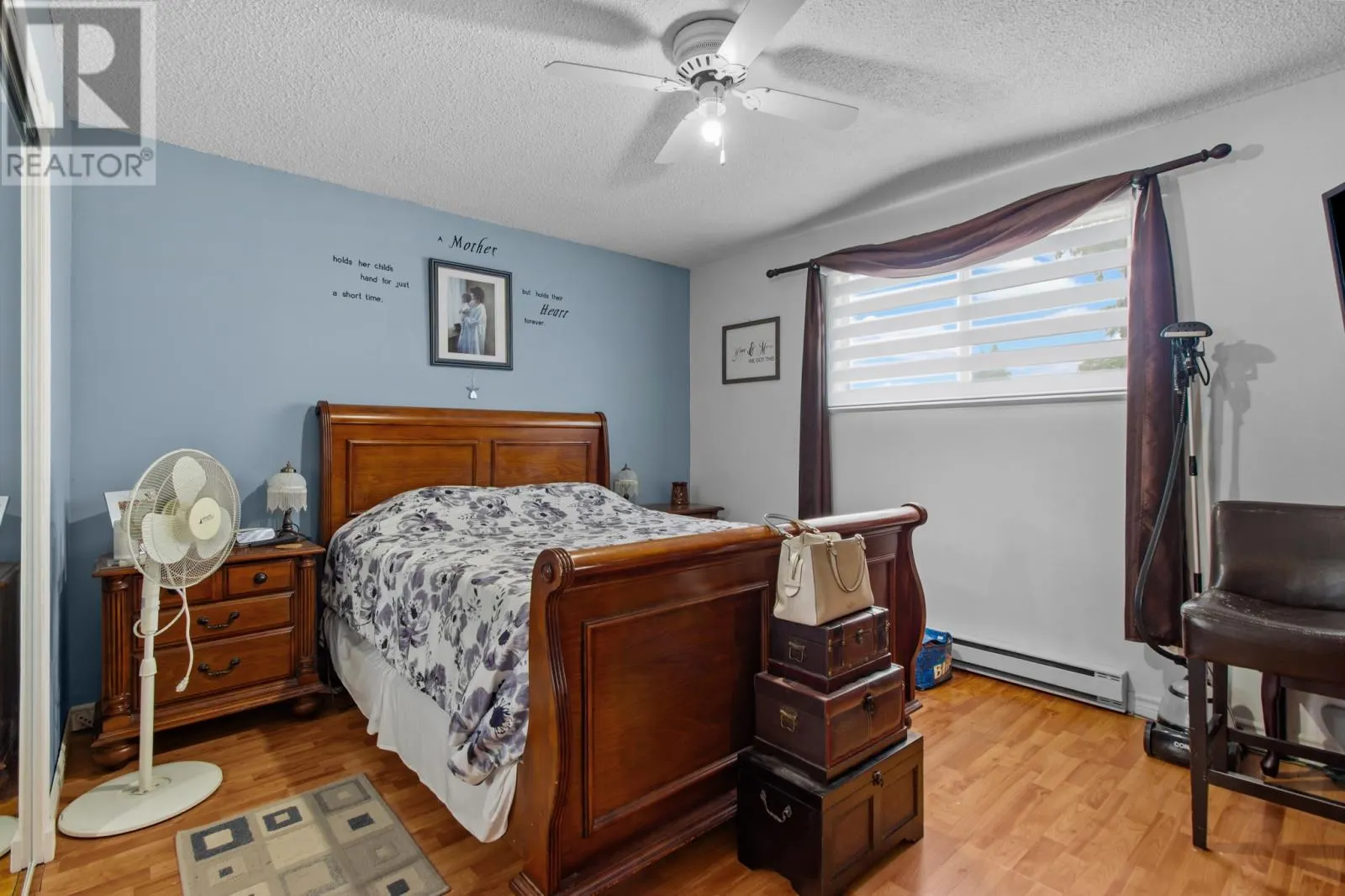 8 Moores Drive