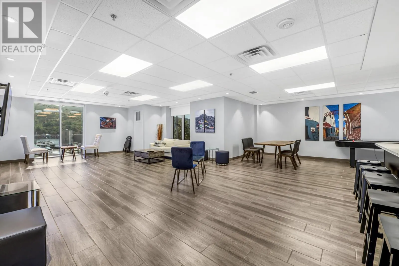 40 Henry Street Unit#407, #407