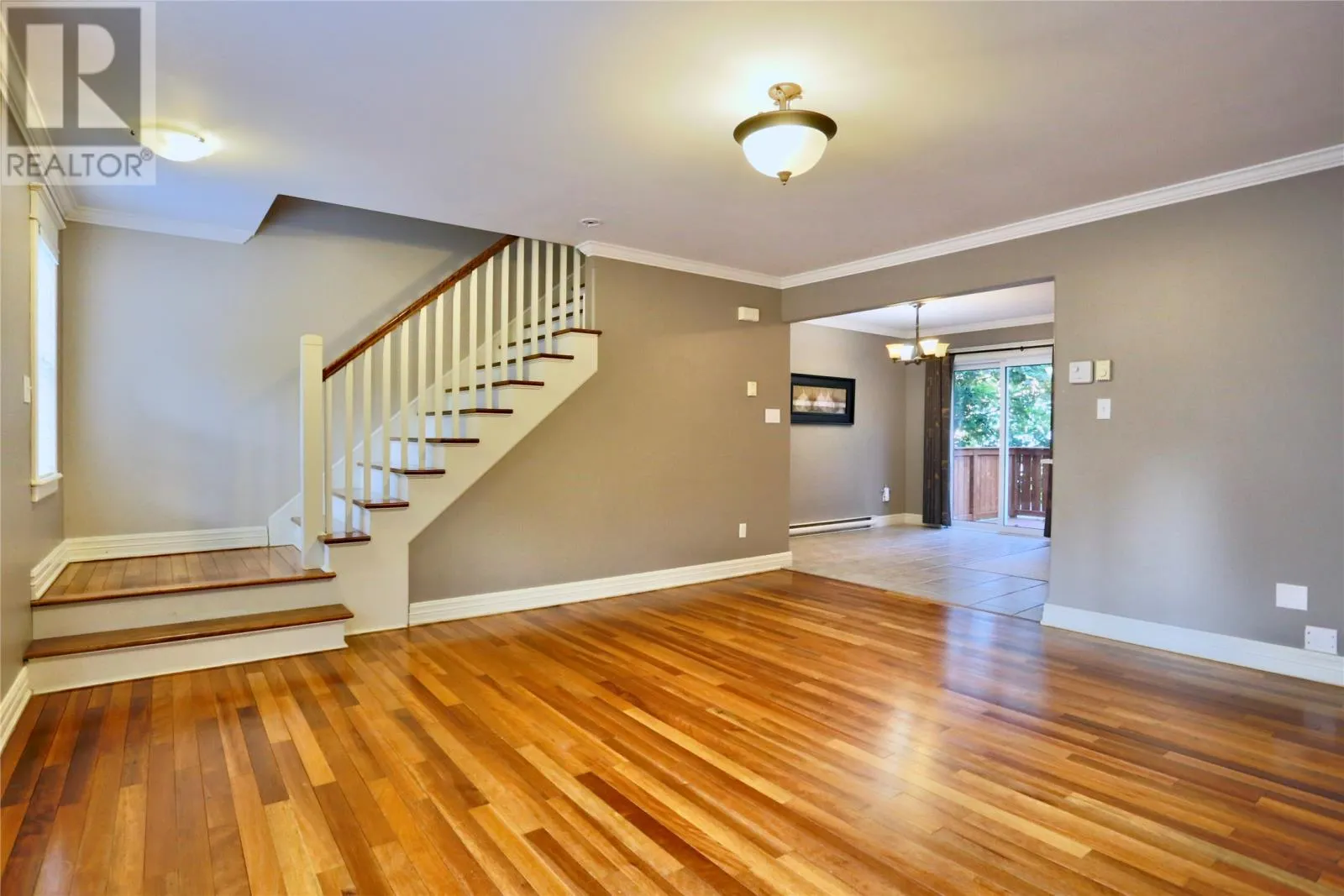 7 Deanery Avenue