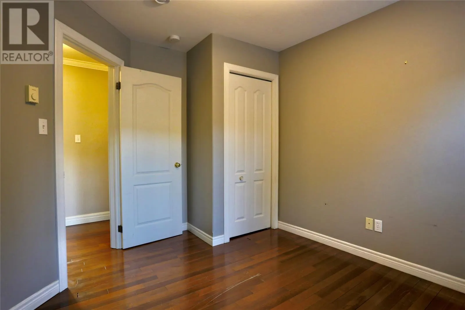 7 Deanery Avenue
