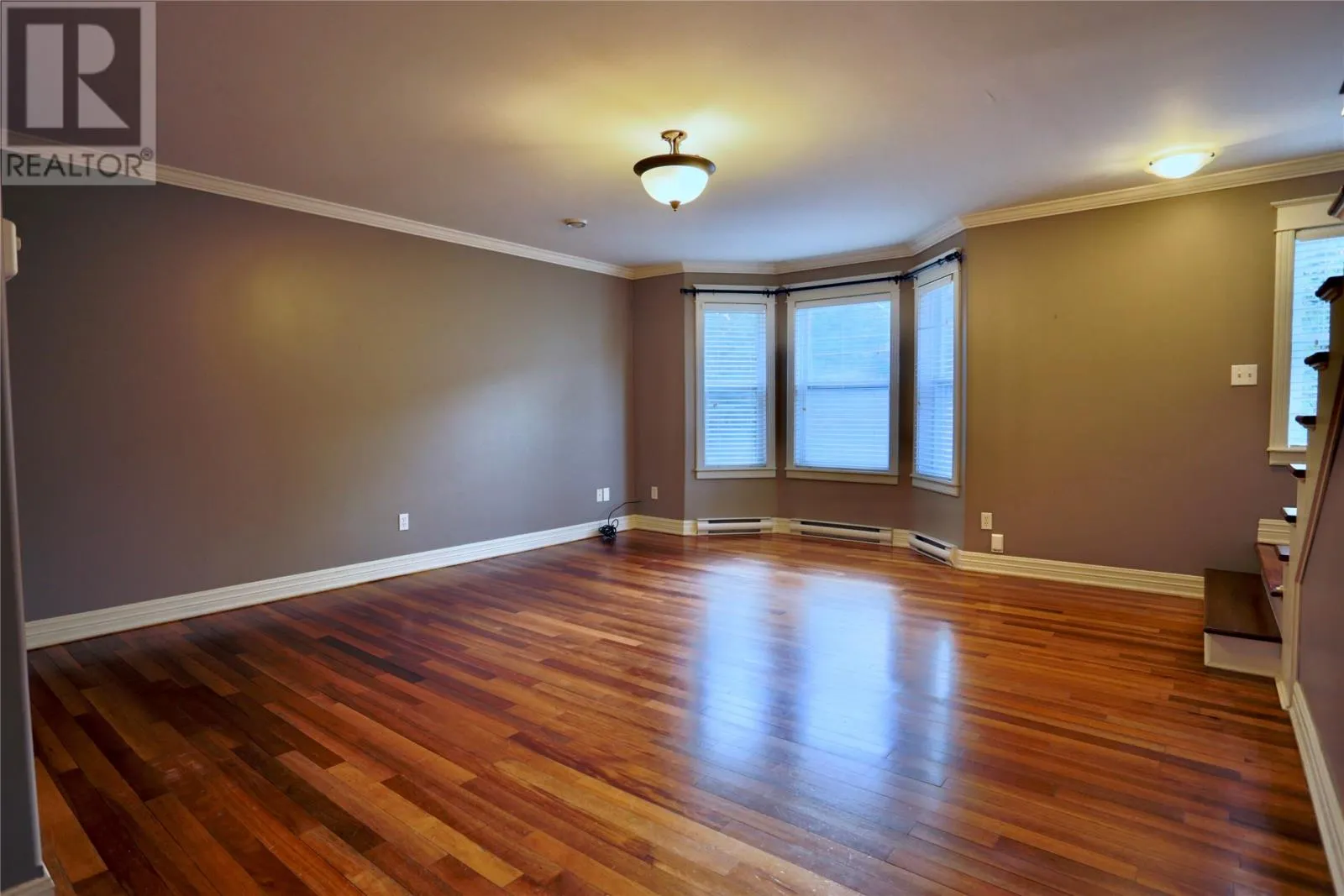7 Deanery Avenue