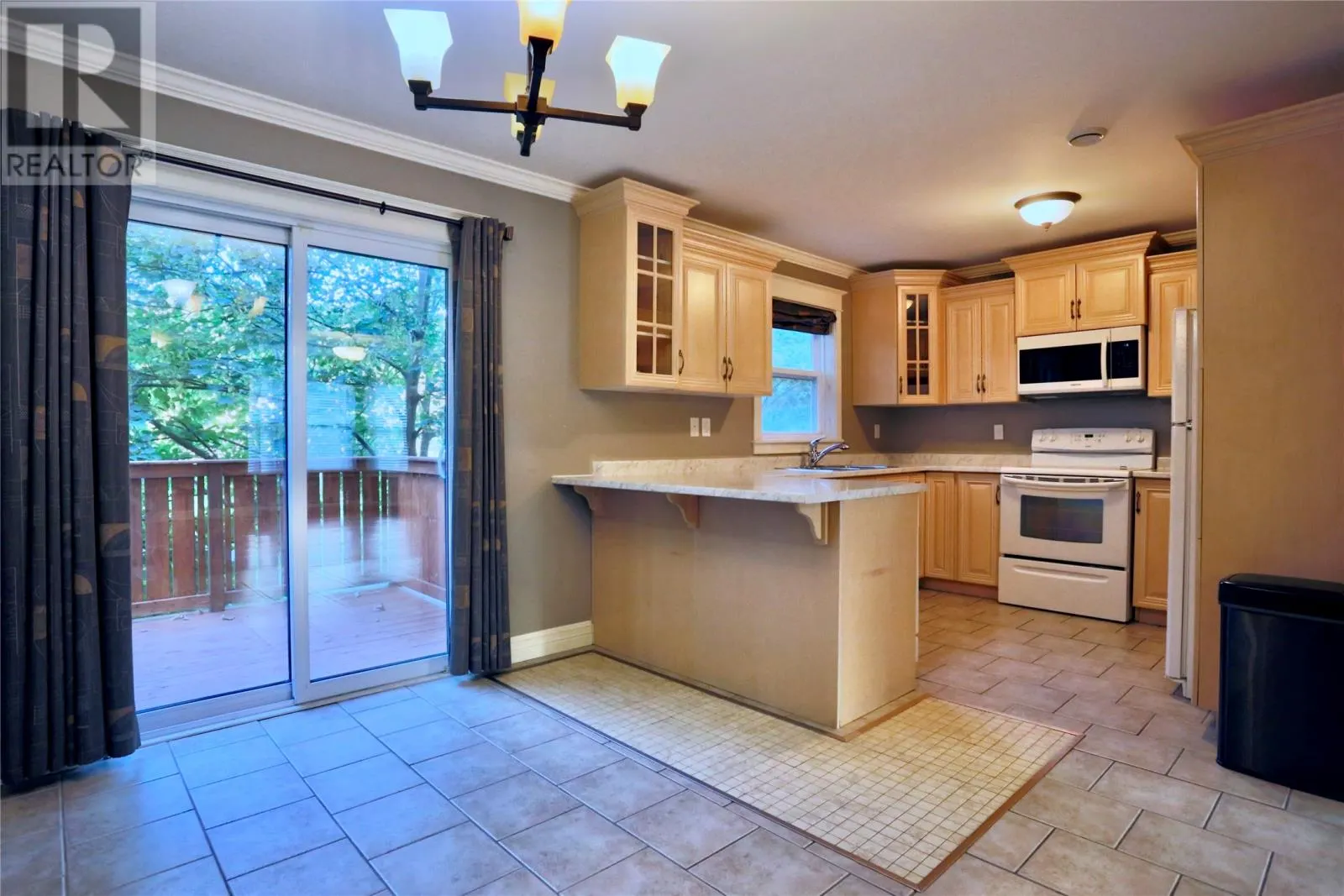 7 Deanery Avenue
