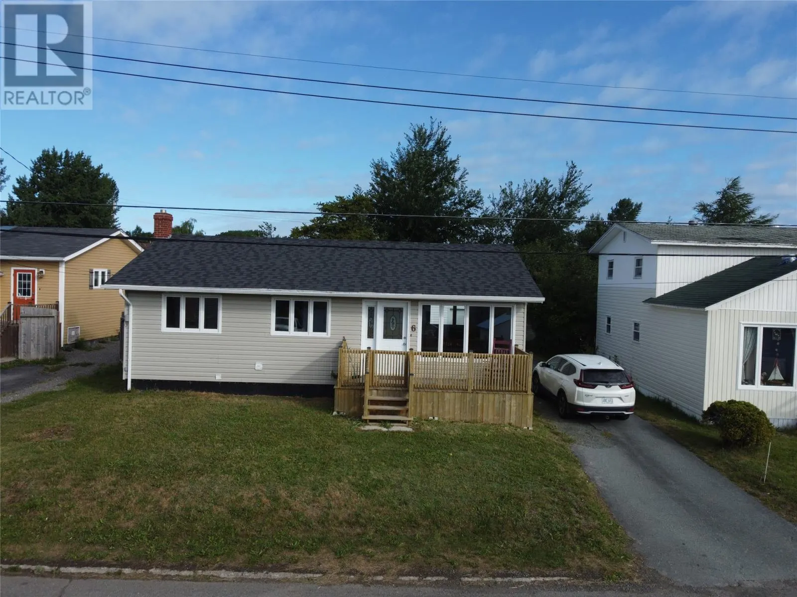 6 Pine Avenue