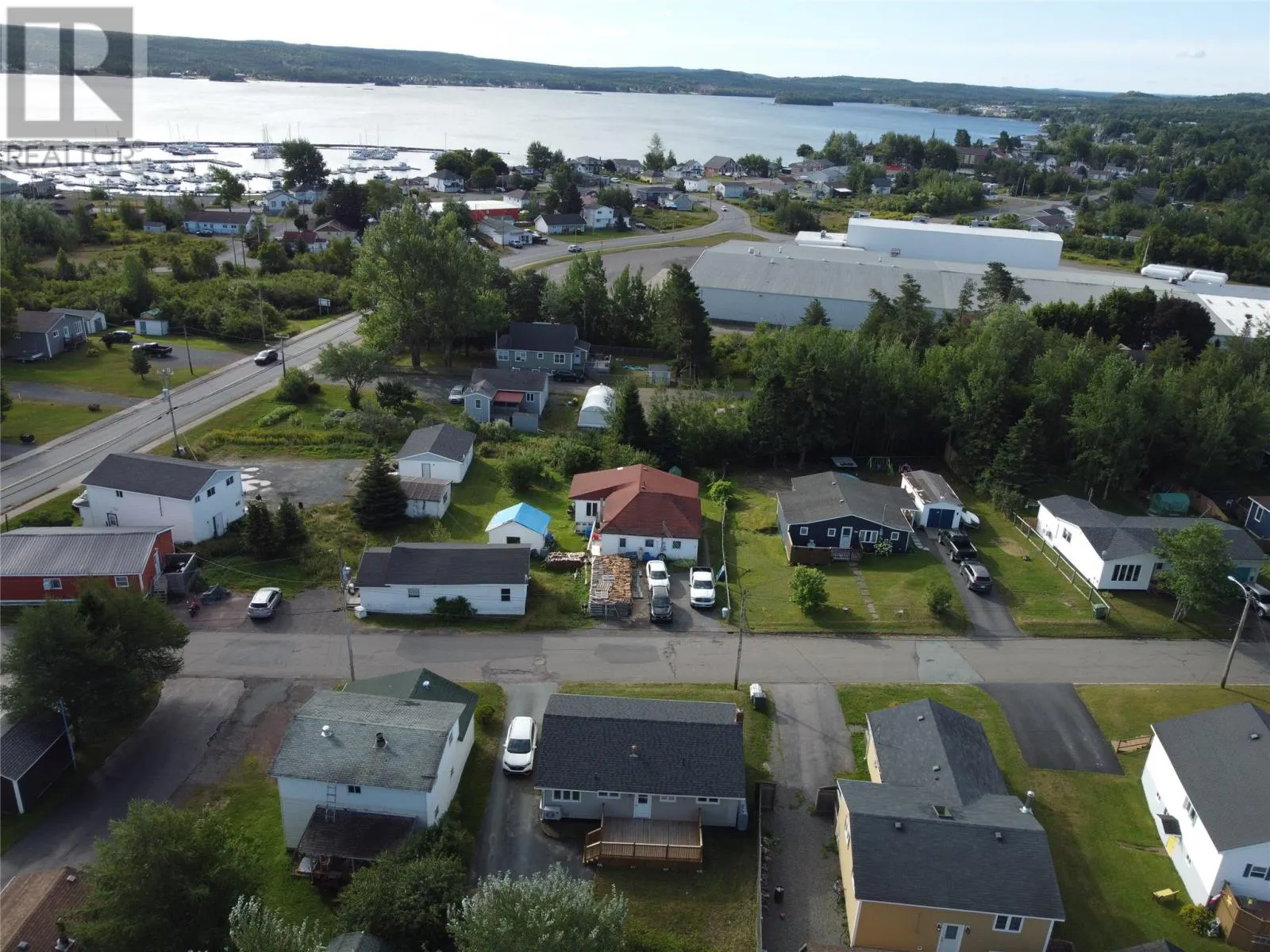 6 Pine Avenue
