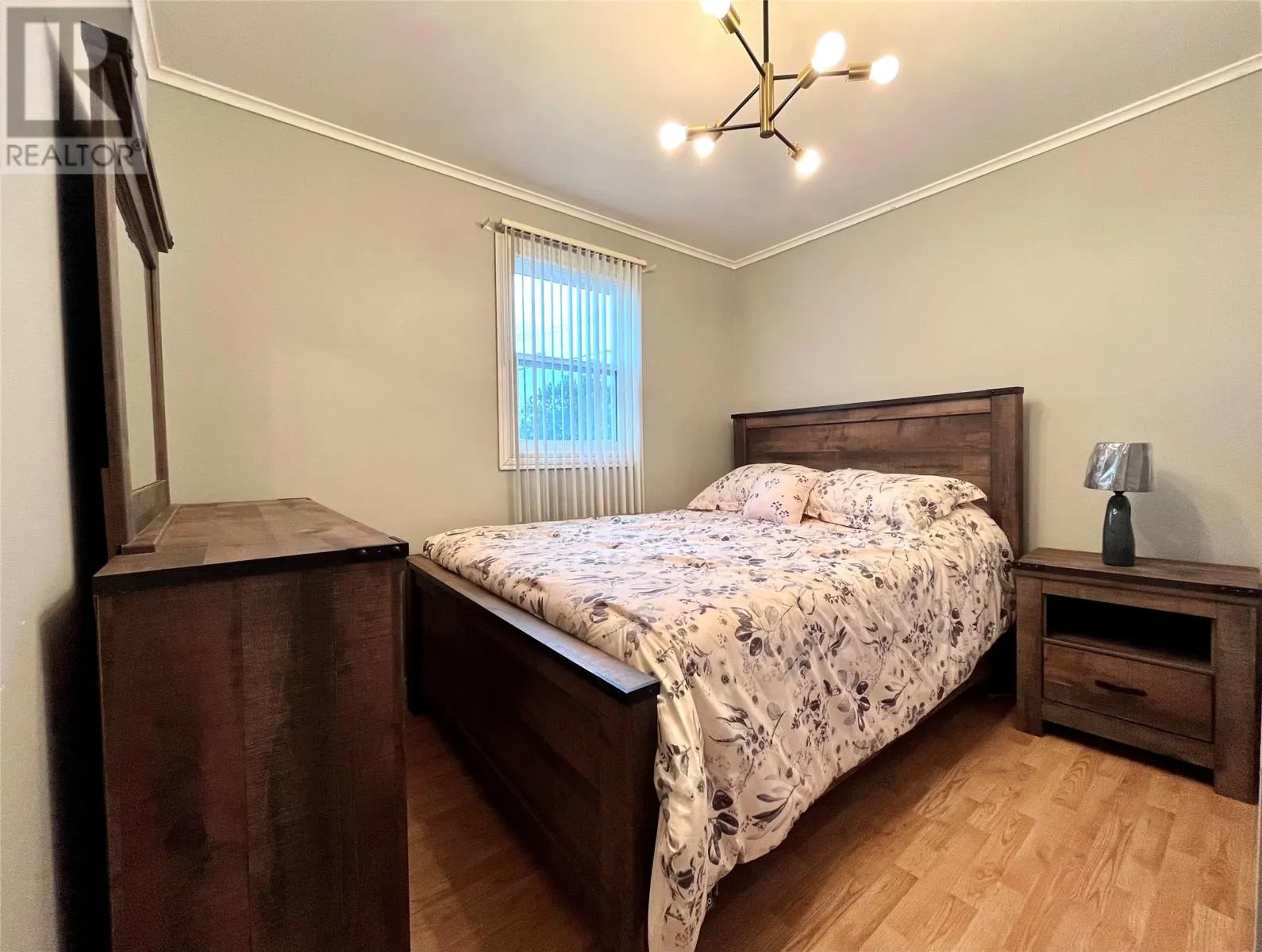 17 Pinchmarsh Road