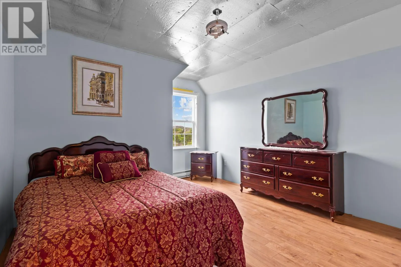 1-3 Riverhead Road