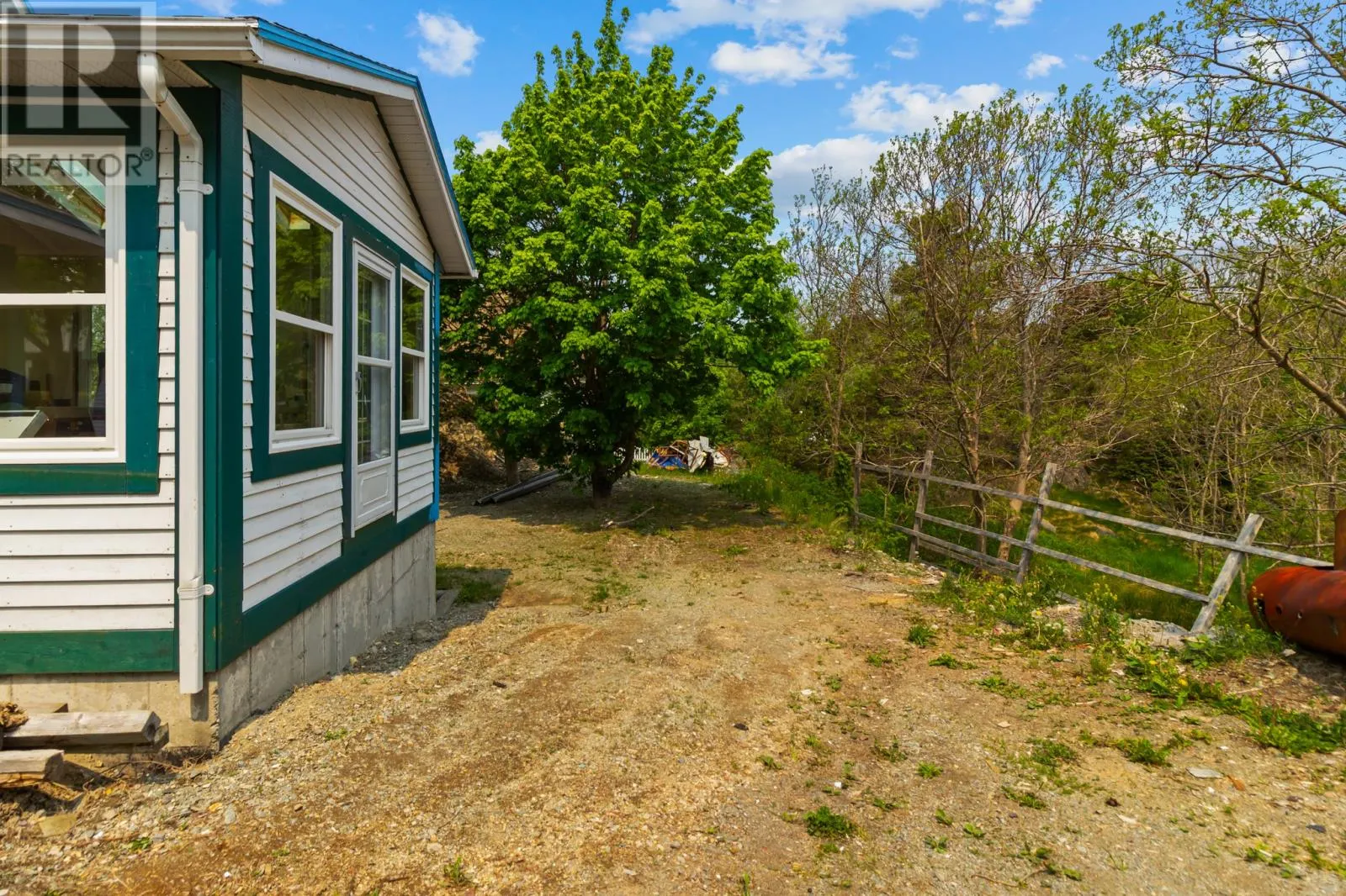 1-3 Riverhead Road