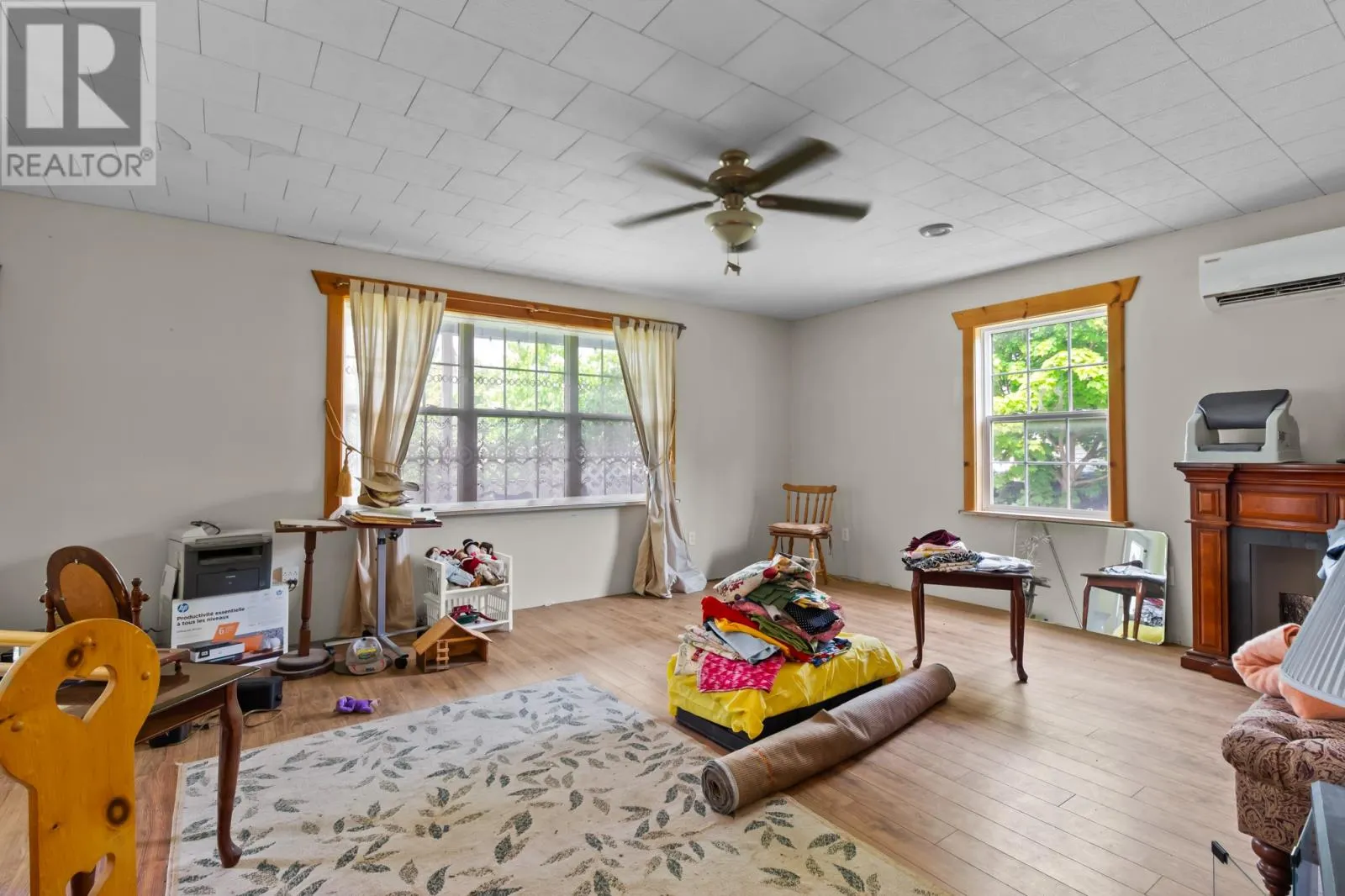 1-3 Riverhead Road