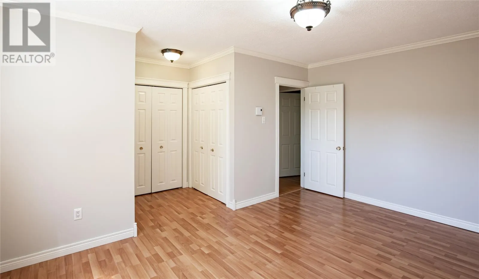 16 TYNEDALE Drive