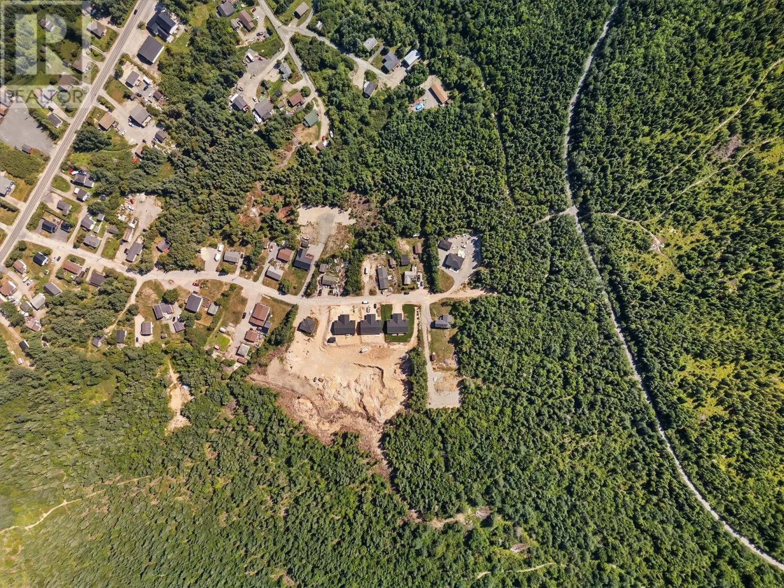 24 Forest Road