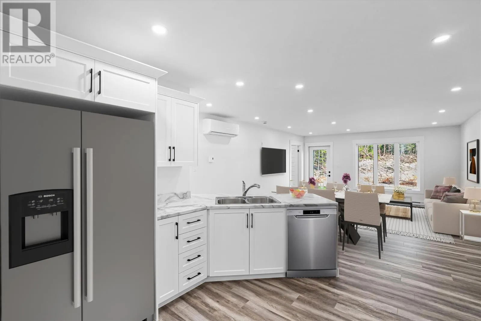24 Forest Road