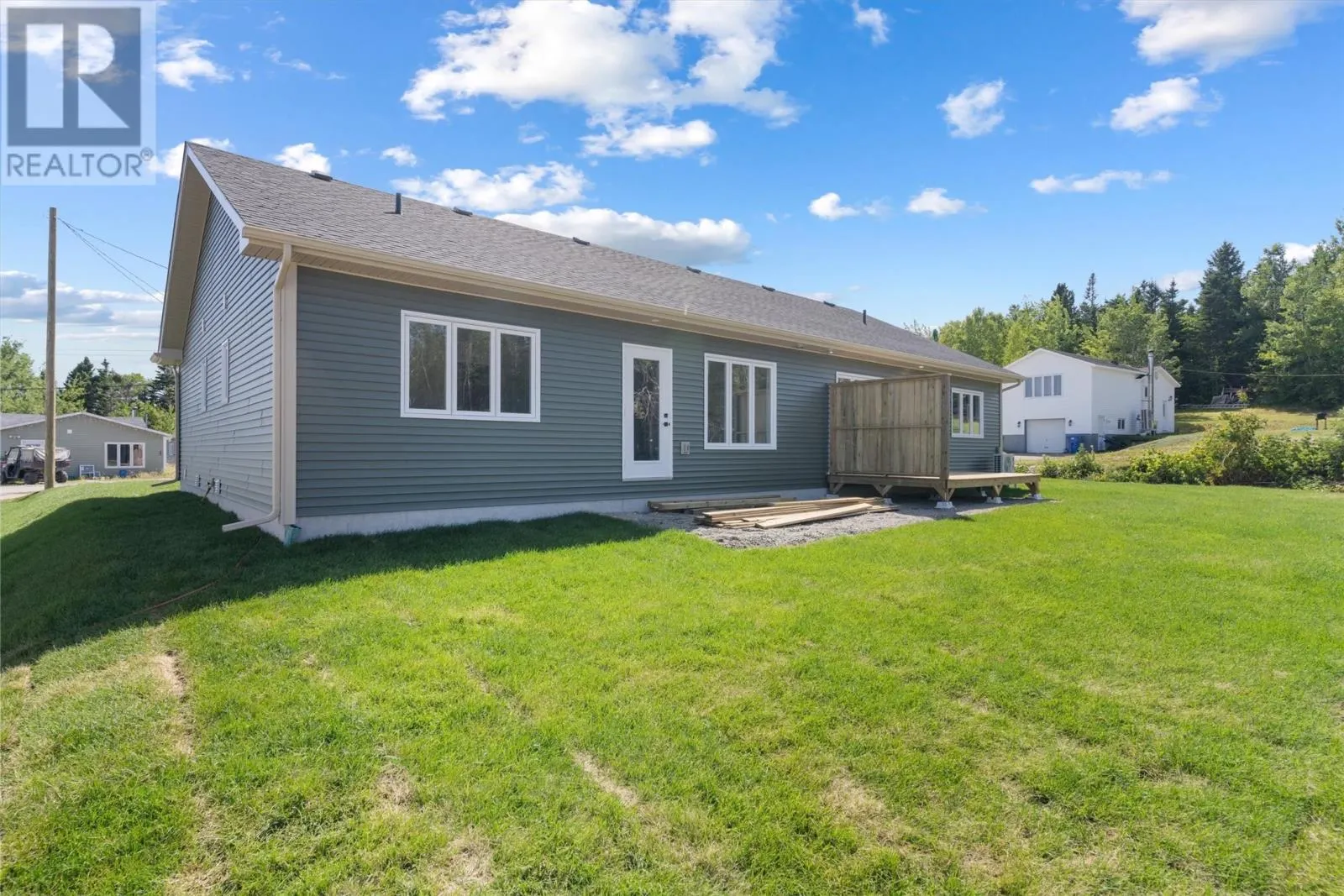 24 Forest Road