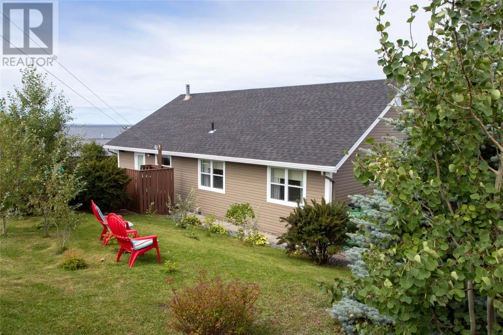 6 Heath Crescent