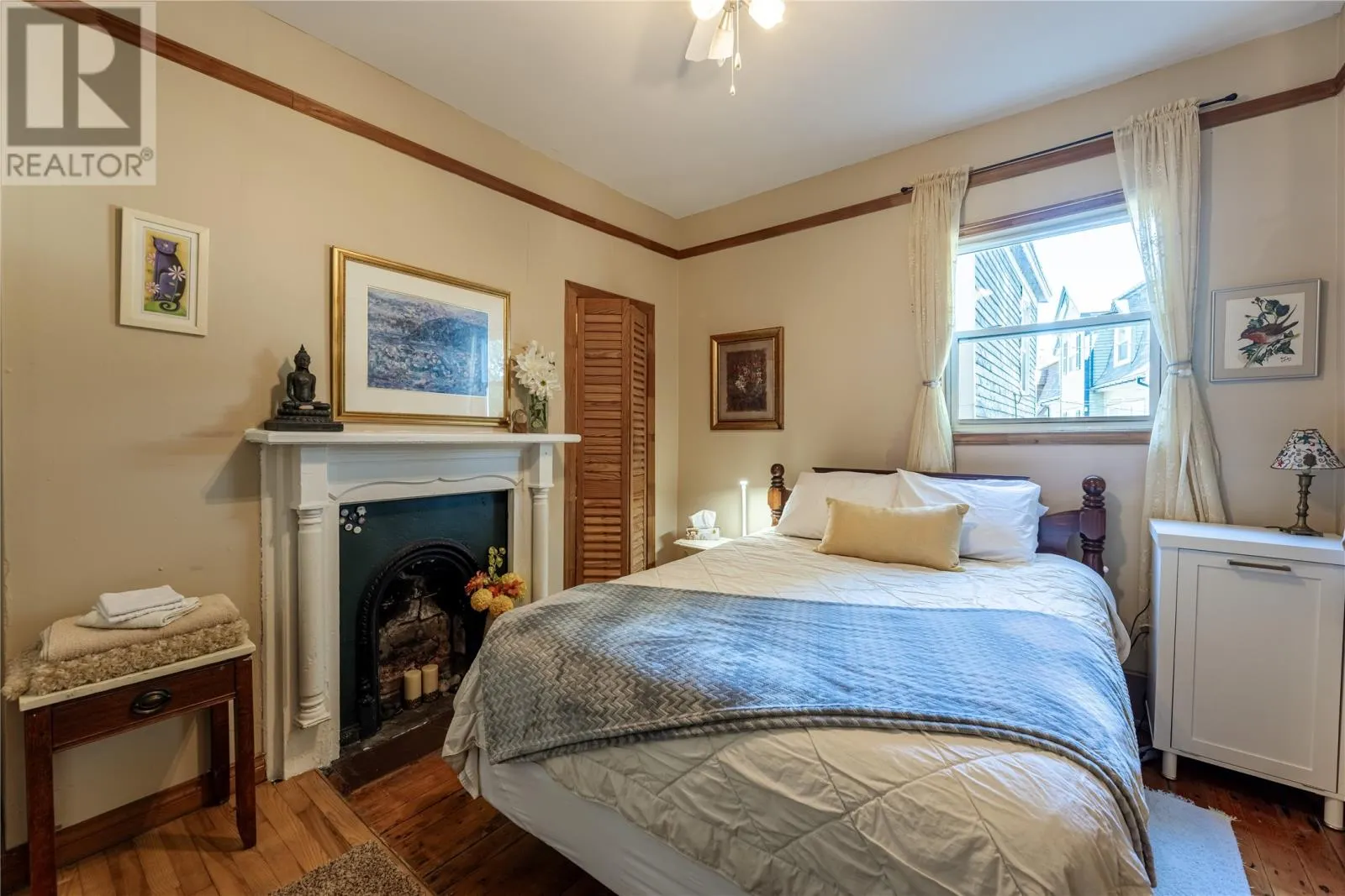 65 Long's Hill