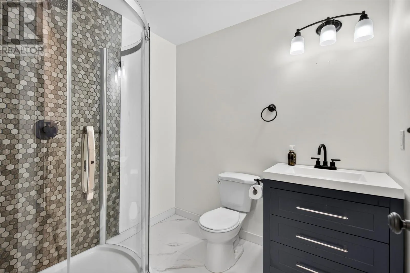 7 Valleybrook Place