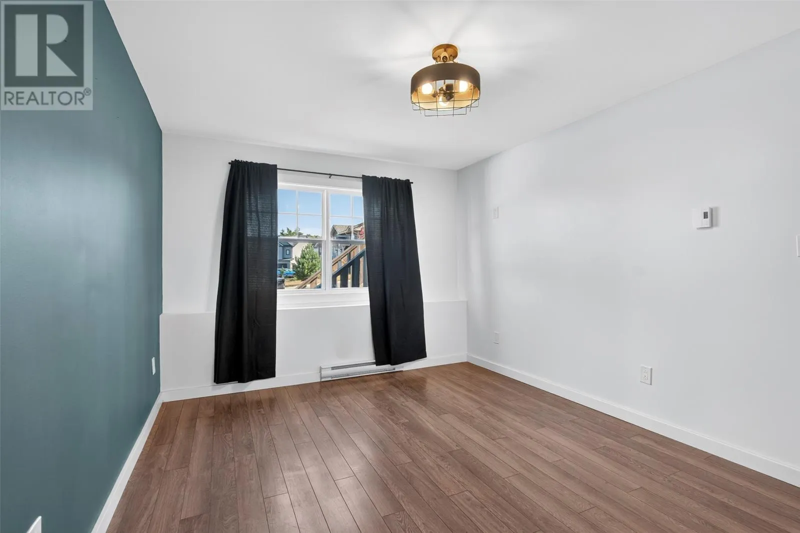 7 Valleybrook Place