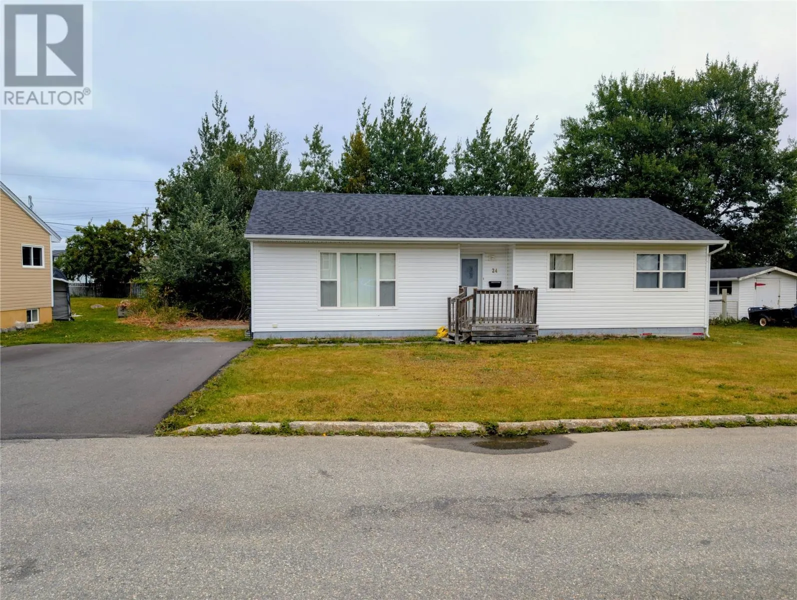 24 Pinedo Road