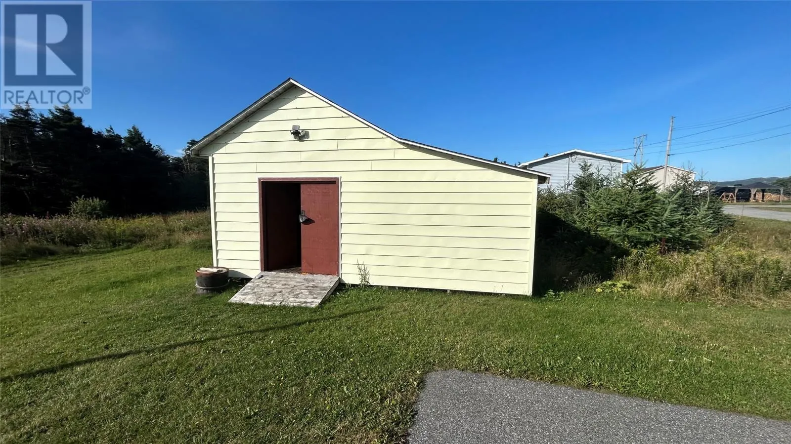 9 Bayview Avenue