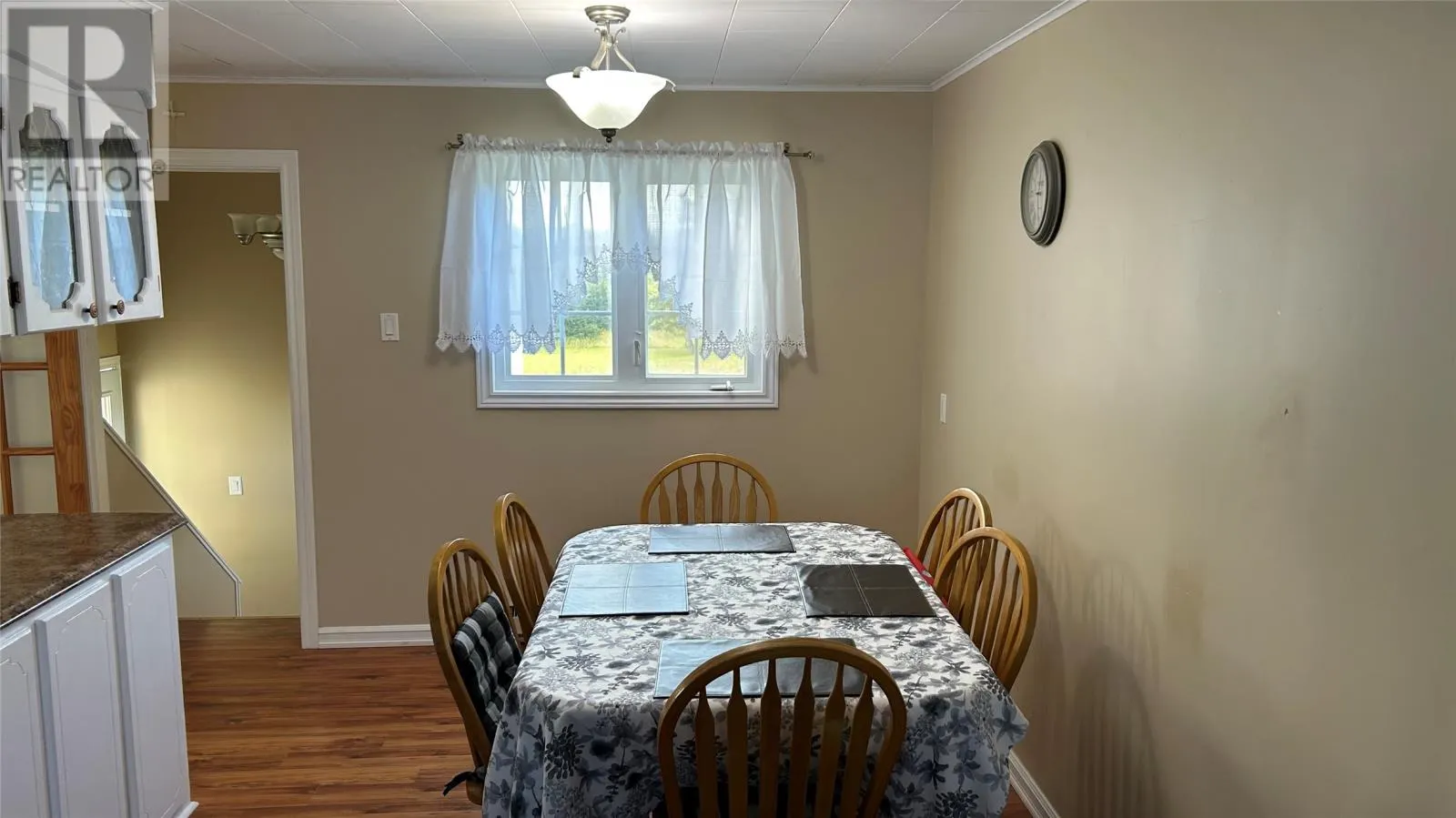 9 Bayview Avenue