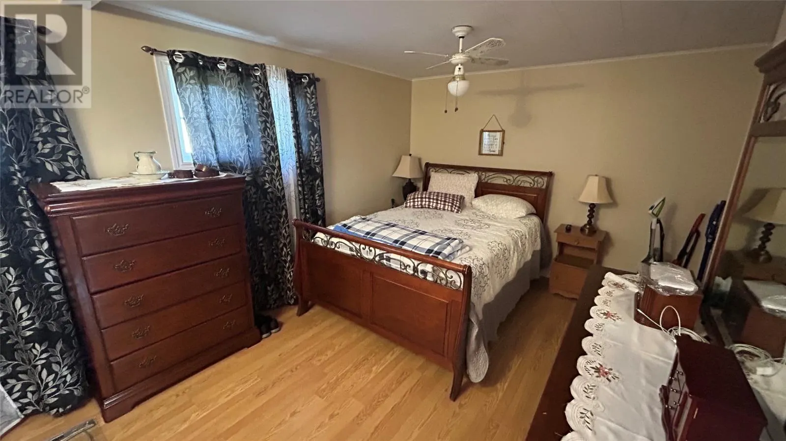 9 Bayview Avenue