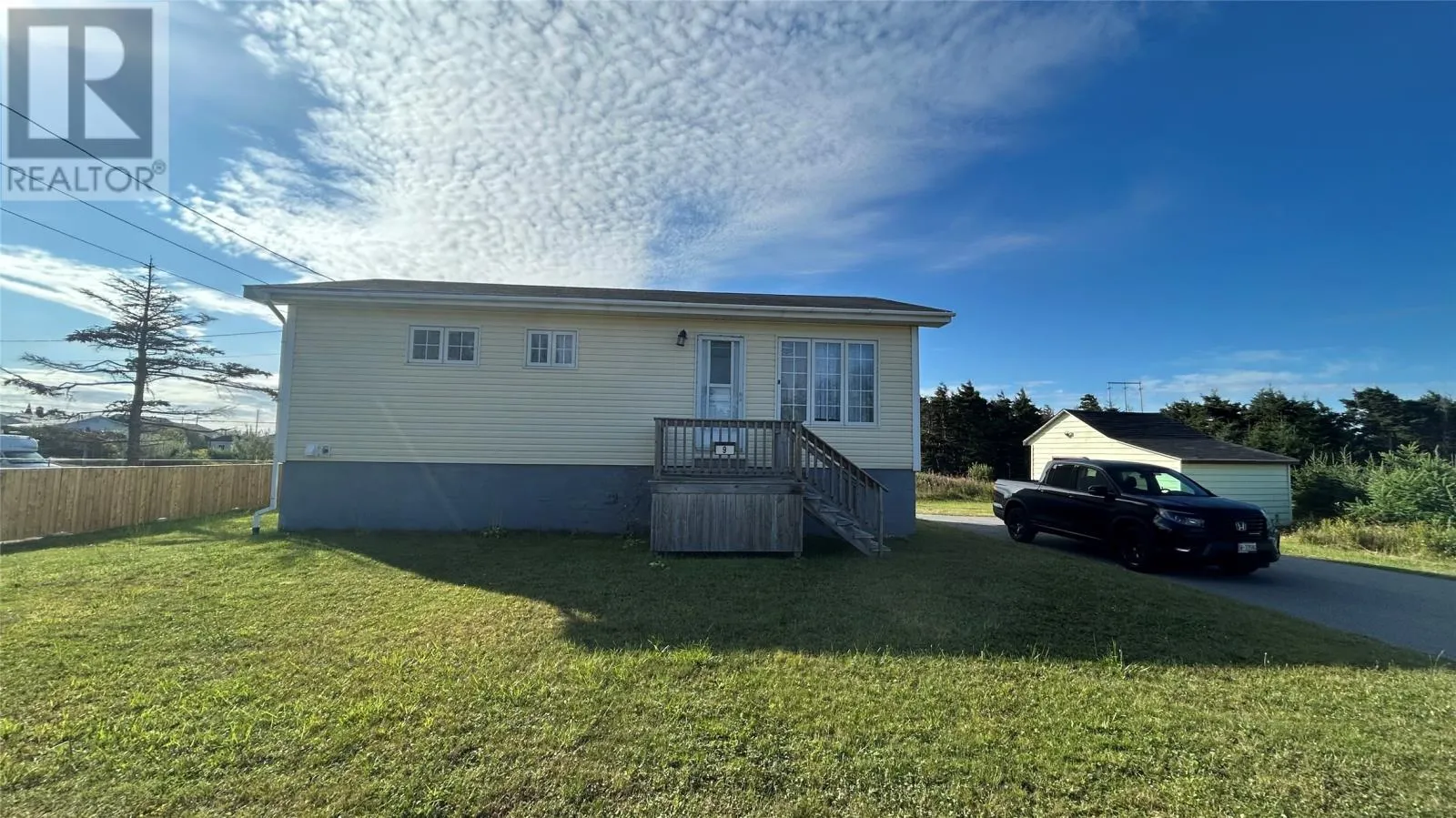 9 Bayview Avenue