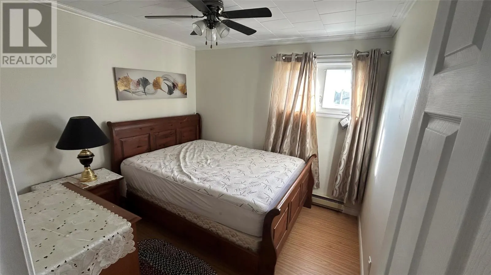 9 Bayview Avenue