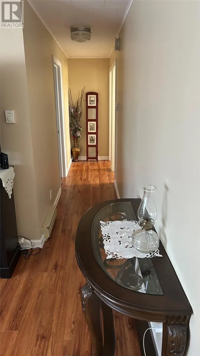 9 Bayview Avenue