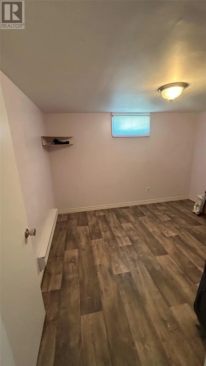 9 Bayview Avenue