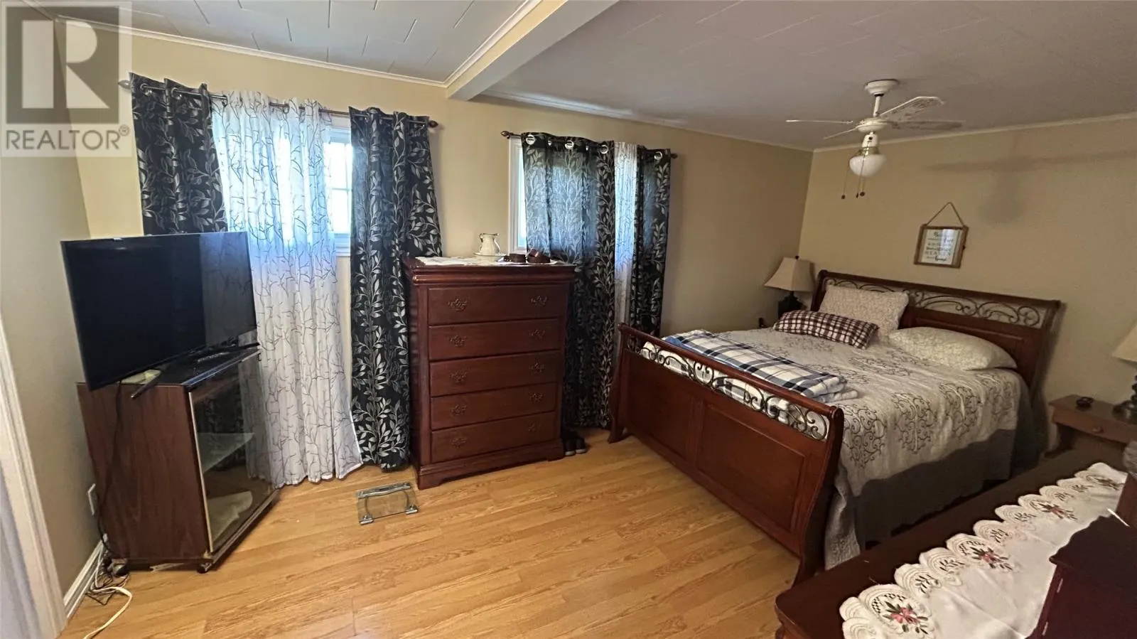 9 Bayview Avenue