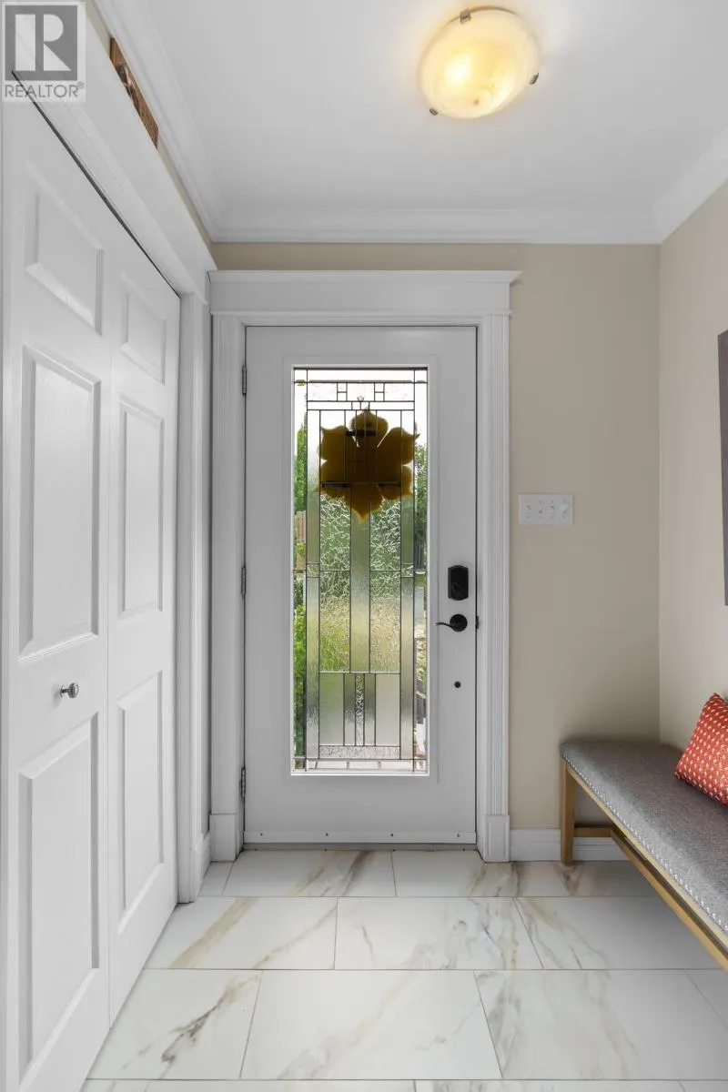 10 Sailview Place