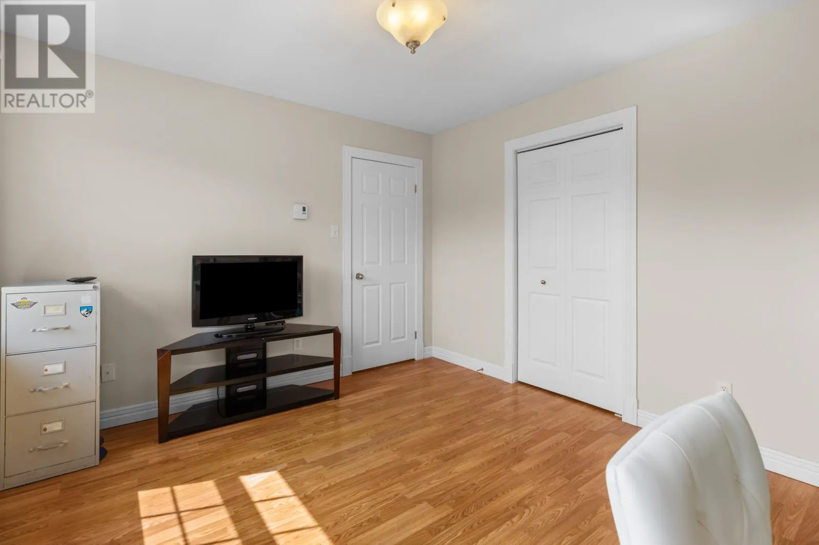 10 Sailview Place
