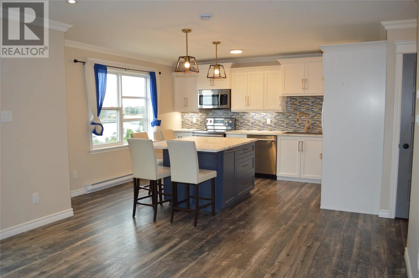 1 Octagon Heights Unit#203, #203