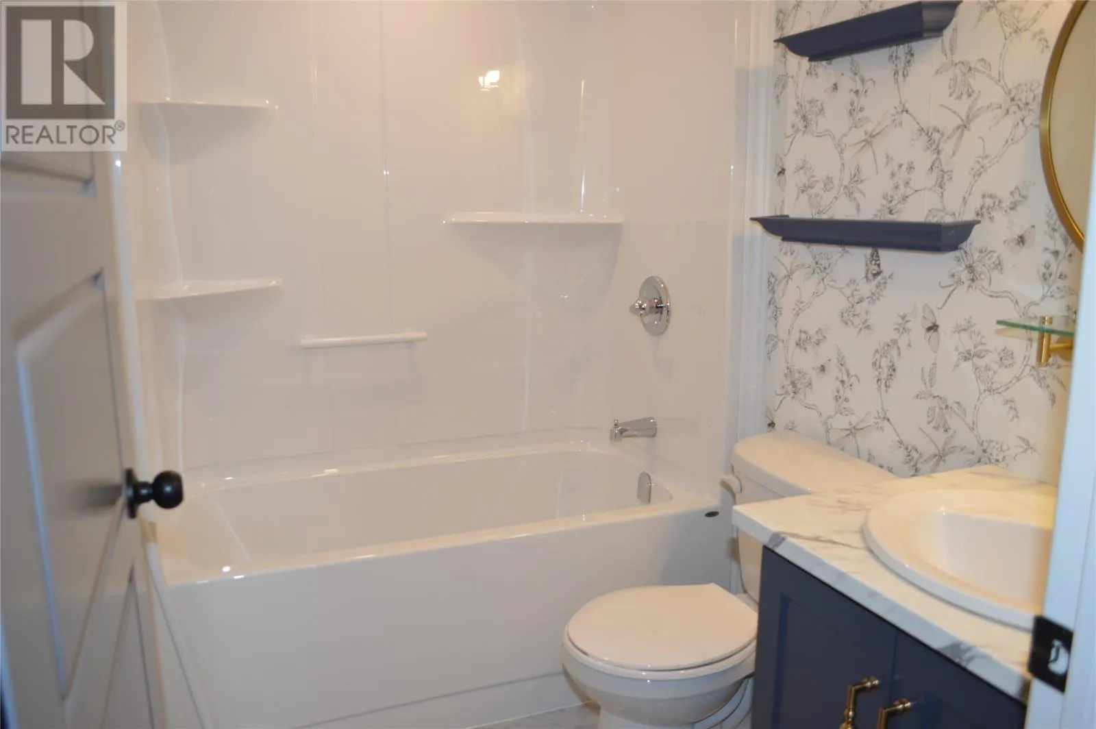 1 Octagon Heights Unit#203, #203