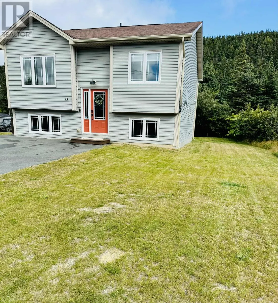 35 Riverview Avenue