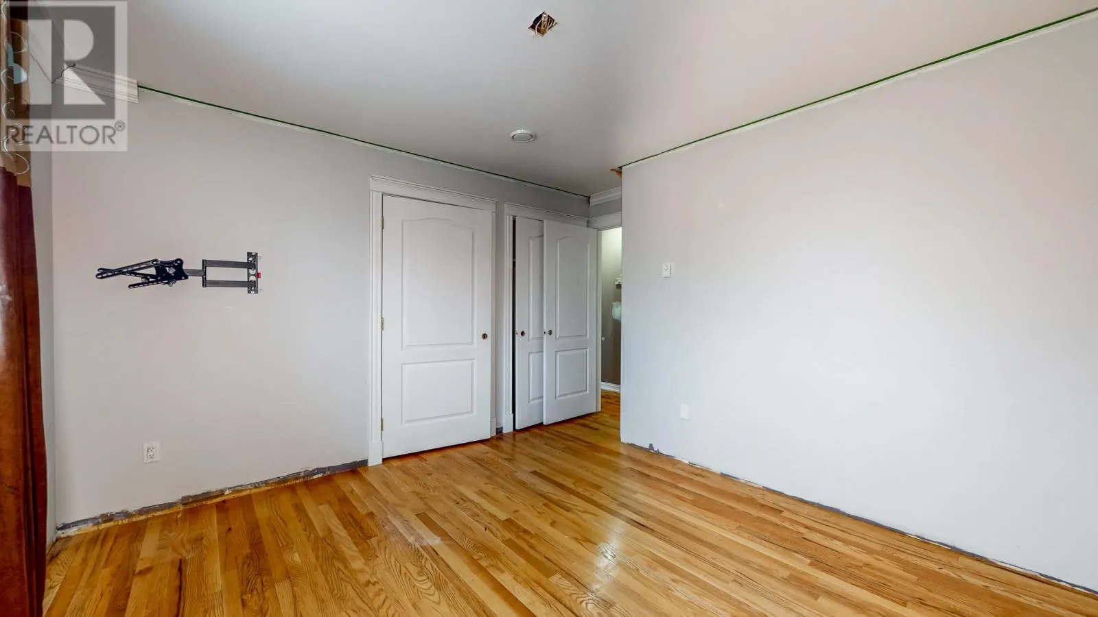 344 ANSPACH Street