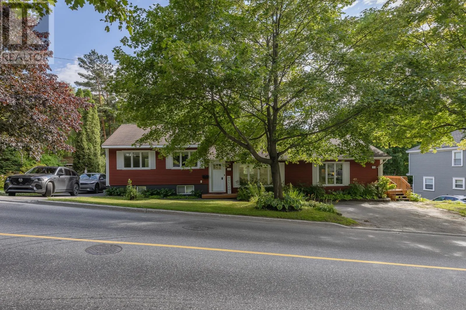 104-106 West Valley Road