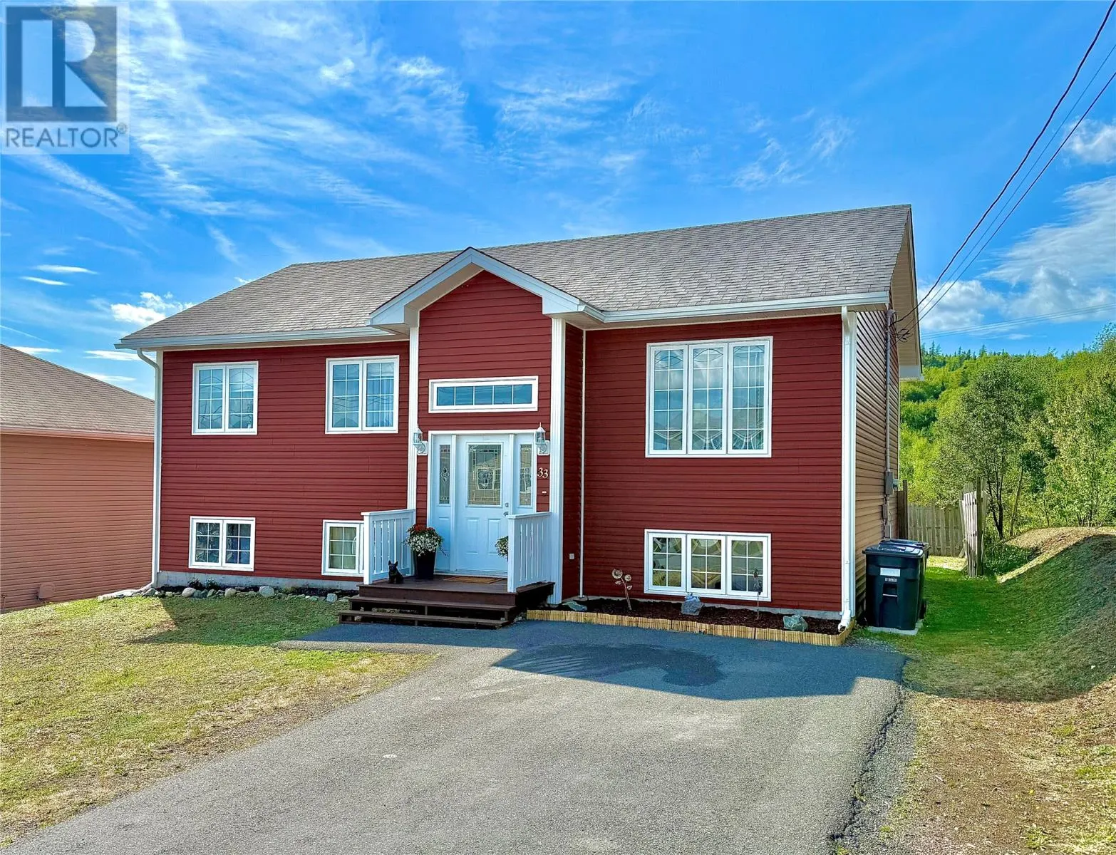33 CLYDE Avenue