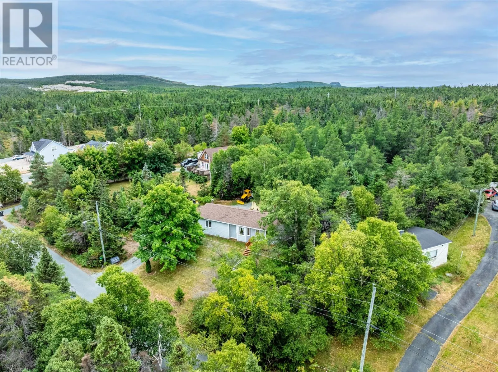 122 Lawrence Pond Road W