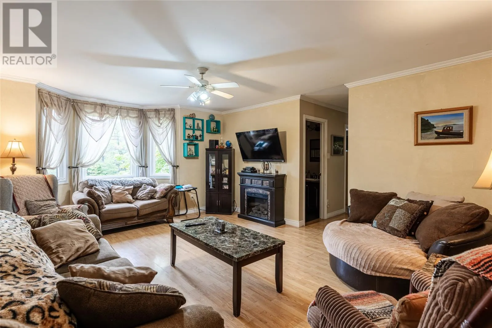 122 Lawrence Pond Road W