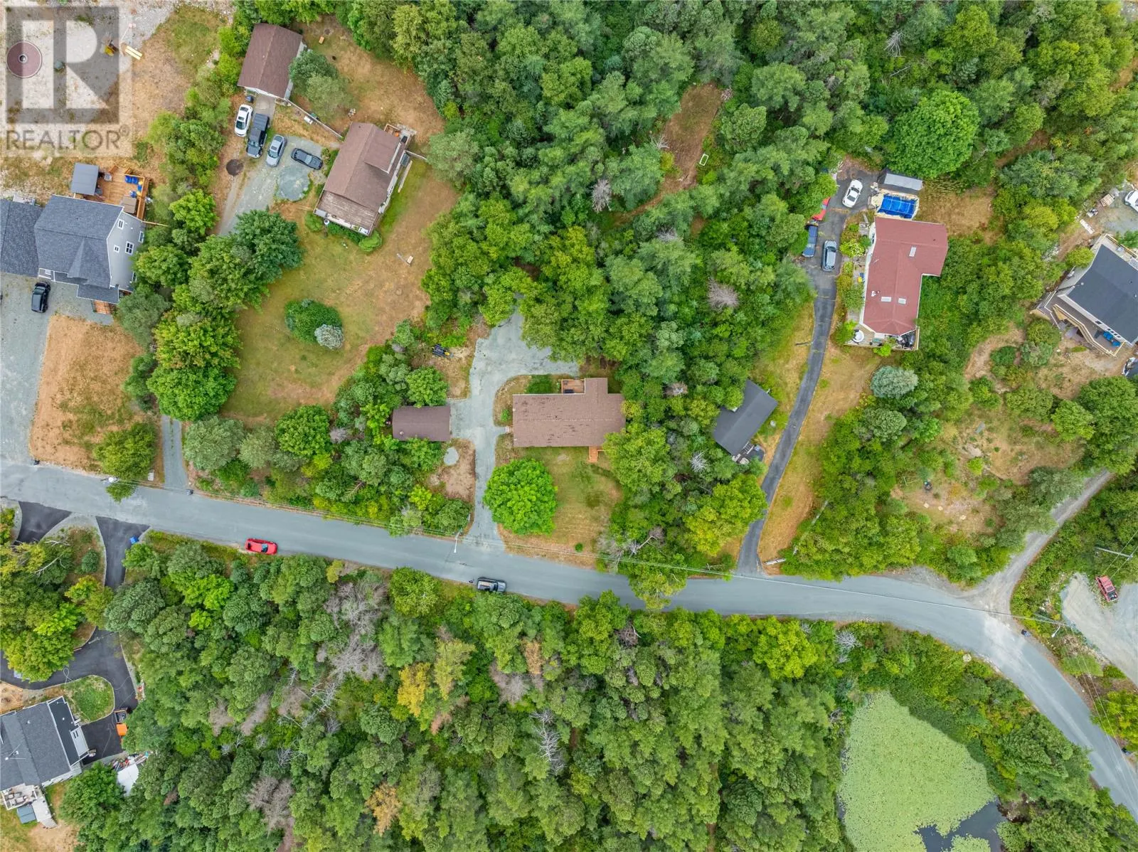 122 Lawrence Pond Road W