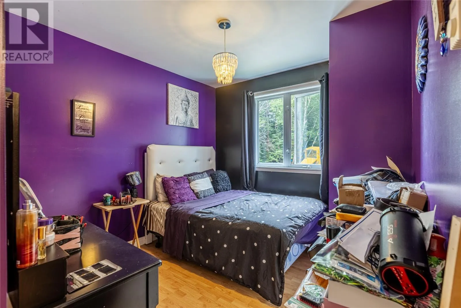 122 Lawrence Pond Road W